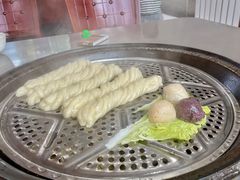 -粘豆包柴火铁锅炖