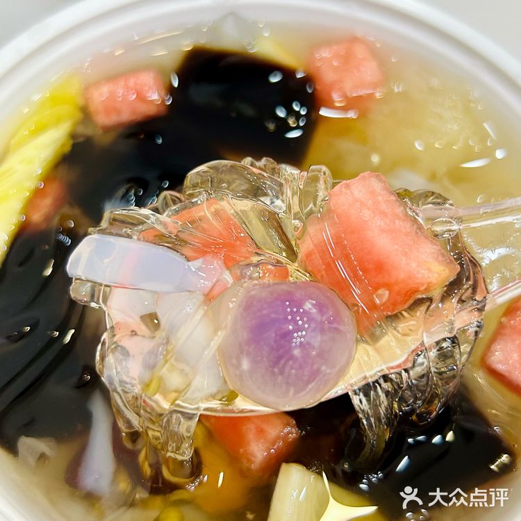 泉州！这家四果汤給得太多了吧……