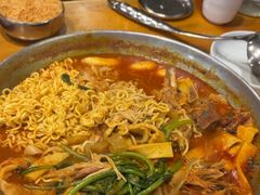 -喇喇排骨火锅·传统韩式脊骨汤(望京西园总店)