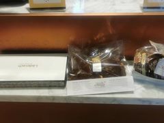 -Laderach 莱德拉(上海环贸iapm店)