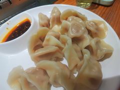 猪肉白菜馅-呼伦贝尔烤羊·蒙古烤羊排(骏景店)