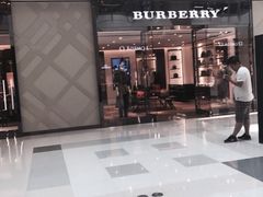 -BURBERRY(上海港汇恒隆广场店)