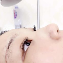 米卡美甲沙龙-EMILY艾枚莉美甲美睫·美颜·现磨咖啡