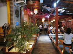 大堂-三道苗苗鱼·美蛙黄辣丁(八里店)