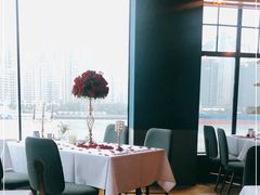 靠窗位-Kathleen's Waitan 凯圣琳江景西餐厅(外滩店)