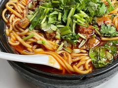 砂锅牛肉面-春阳水饺(香槟广场店)