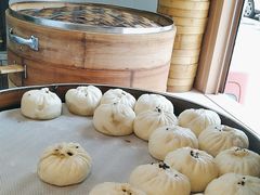 -李与白包子铺(桐梓林店)