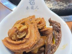 -来龍儿鲜切牛肉自助老火锅