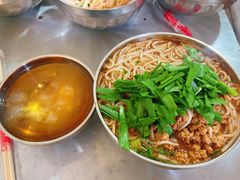 -正宗杨记普洱酸醋米线(总店)