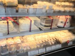面包甜点陈列柜-红宝石·鲜奶小方(莘庄店)
