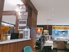 -山顶沙河粉-粤菜馆(凯旋店)
