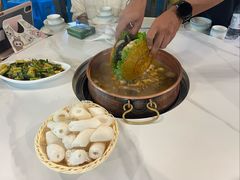-菌海森林·非遗野生菌火锅(西山区滇池路摩根道店)
