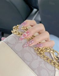 -UGIRL有个美甲
