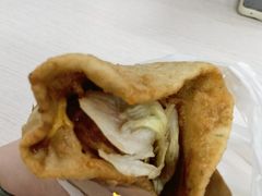 -小红车炸蛋葱油饼