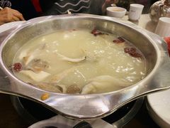 -洁神饭庄·海鲜·青岛菜·30年老字号(五四广场店)