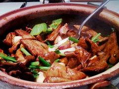 -八府香鸭·啫啫煲(华山路店)