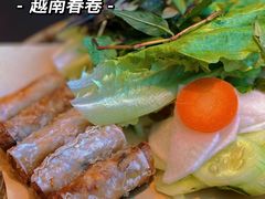 -大头虾越式风味餐厅(光明广场店)