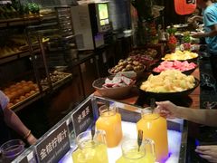 -领鲜活海鲜榴莲自助火锅(东门店)