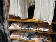 -优衣库(北京万柳华联购物中心店)