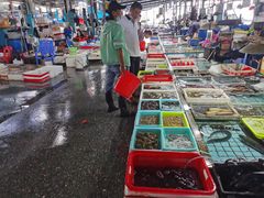 -霞涌市场海鲜摆卖区