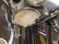 -粘豆包柴火铁锅炖