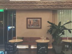 -玲婧胡同·生日蛋糕·餐厅(嘉里城店)