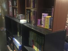 -树洞桌游宠咖小酒馆