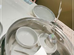 -洪氏嗨捞·广东猪肚鸡·椰子鸡火锅(西咸万象城店)