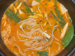 -银米·云南传统过桥米线(双廊黑金冠店)