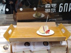 -罗森尼娜(德思勤店)