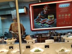 -阿瓦山寨·湘菜现炒·剁椒鱼头王(咸阳总店)
