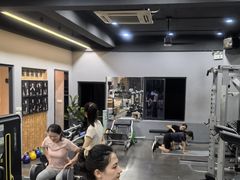 -帕瑞斯女子塑形健身(集美店)