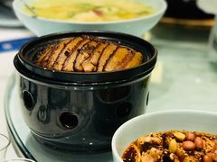 东坡扣肉-眉州东坡·熊猫主题餐厅(枫蓝店)