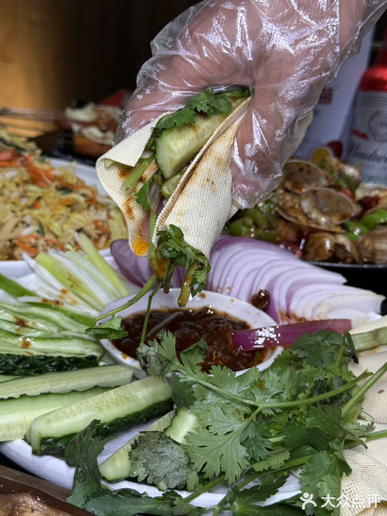 烤串配啤酒，这才叫周末