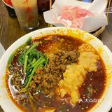 魔都探店 | 什么情况⁉️重庆你吃面是整片吃啊
