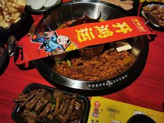 -谭鸭血老火锅(万象九宜城店)