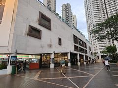 -百老汇电影中心(油麻地店)