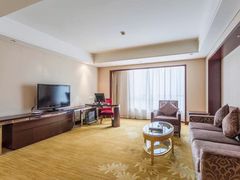 -海亮广场大酒店(万象城中山路地铁站店)