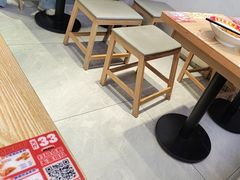 -魔都三兄弟酸辣粉·蘸卤炸串(虹桥万科店)