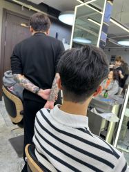 -藤野造型烫发染发