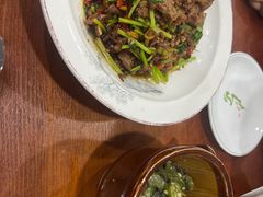 -湖南人家湘菜馆(镇江路店)