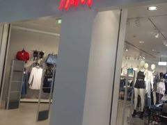 -H&M(天一广场店)