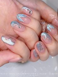 -花岐款式专研健康美甲沙龙