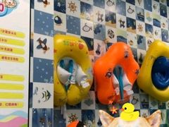 -蓝鲸奇亲子游泳俱乐部