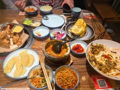 -明洞阿姨·韩式酱蟹烤肉·创意料理(三元桥店)