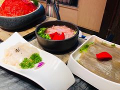 -热火朝天鲜切牛肉火锅(南强街巷店)