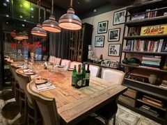 -SISTERS BAR RESTAURANT川意酒馆(嘉善老市H楼店)