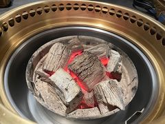 -铭牛烧肉·和牛海鲜自助(高新月牙湖店)