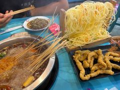 -蜀巷弯弯串串香(长春总店)