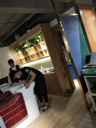 -PE SALON